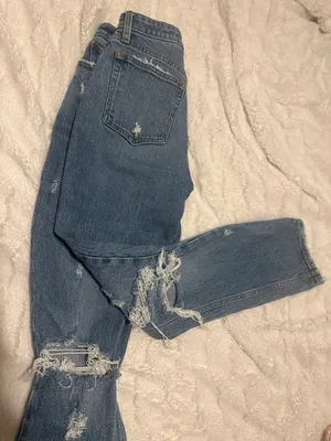 Mom Jeans thumbnail 4
