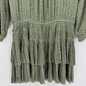 Current Air Laurel Mini Star‎ Dress Size Small Sage Green Tiered Pleated V-Neck thumbnail 8