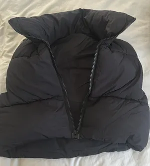 Amazon Cropped Puffer Vest thumbnail 3