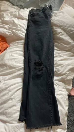 DAZE Shy Girl Black High-Waisted Distressed Cropped Flare Jeans thumbnail 6
