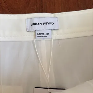 Urban Revivo Office Pants White thumbnail 2
