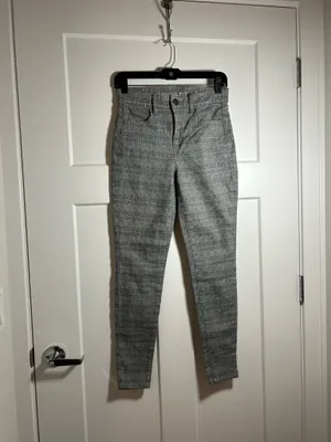 Size 4 American Eagle plaid skinny jeans thumbnail 2