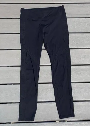 Fabletics Black Leggings thumbnail 1