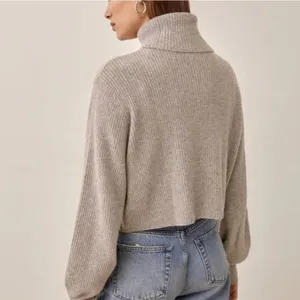 Reformation | Luisa 100% Cashmere Turtleneck Cropped Sweater in Grey size‎ Large thumbnail 2
