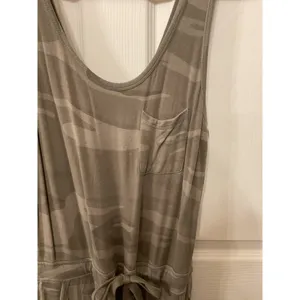 Thread & Supply Sage Camo Soft Elastic Waist Jumper, S thumbnail 3