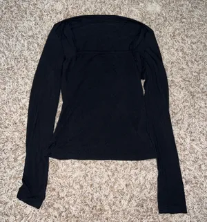 SheIn Black Square-Neck Long Sleeve Top thumbnail 3
