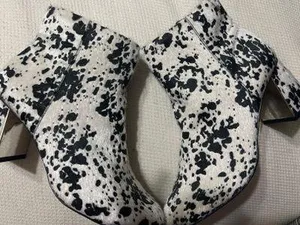 Booties Cow hair thumbnail 1