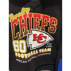 Kansas City Chiefs Cropped Hoodie NWT NFL Women's XL thumbnail 2