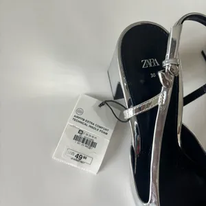 Zara silver metallic block heel slingback pumps thumbnail 5