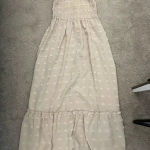 Elegant Pink Smocked Dress thumbnail 3