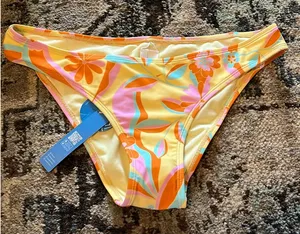 Cupshe Bikini Bottoms thumbnail 1