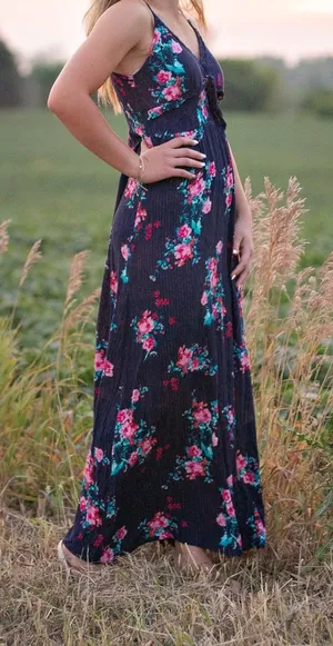 Francesca's Dress Floral thumbnail 1