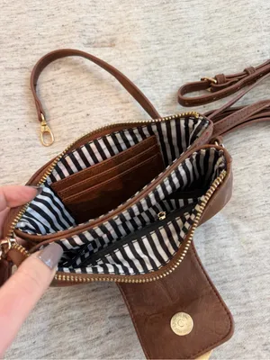 🍁 Madison West Brown Leather Crossbody Clutch Wristlet with Gold Hardware thumbnail 6