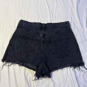 Universal Threads Black Denim Jean Shorts Frayed thumbnail 2