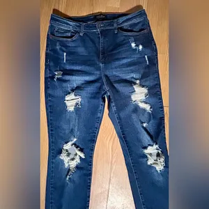 NWOT plus ladies Judy Blue distressed dark wash denim skinny boyfriend fit 15/32 thumbnail 2