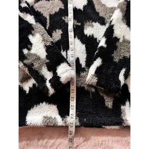 Eddie Bauer Womens 1/4 Zip Mock Neck Faux Fur‎ Sweater Size XLarge thumbnail 8