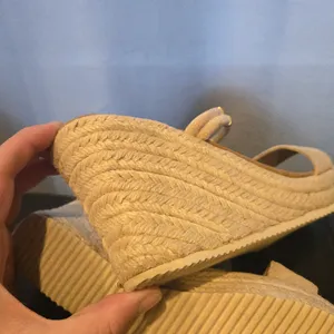 Tan Wedges thumbnail 4