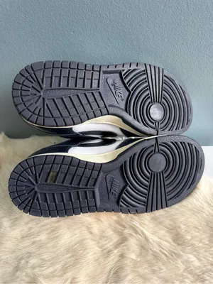 Nike Women’s Dunk Low Premium Vintage Navy White Sneakers thumbnail 10