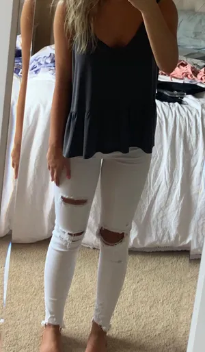 American Eagle White Jeans thumbnail 1