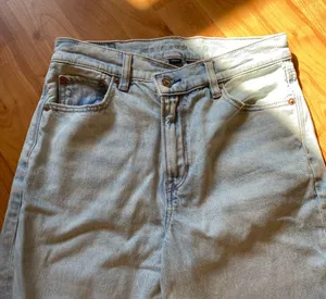 American Eagle Jeans thumbnail 2