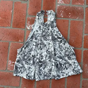 Abound Nordstrom Floral Top Size L (Fits like a M in my opinion!) thumbnail 1