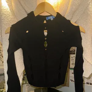 Urban Outfitters Keyhole Crop Top thumbnail 2