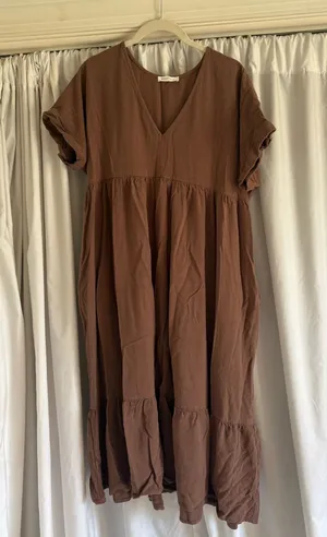 Neuflora Brown Dress Size M thumbnail 1
