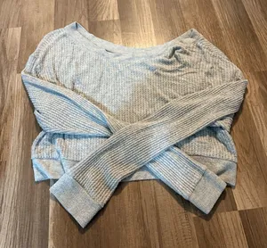 PacSun Off-The-Shoulder Crop thumbnail 1