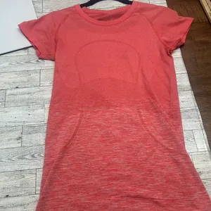 Lululemon swiftly tech  thumbnail 1