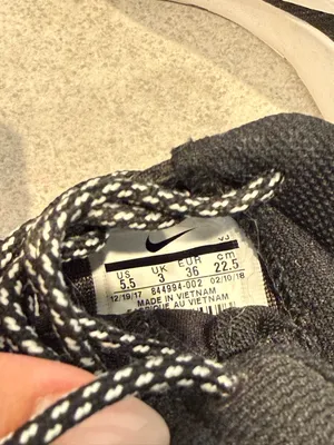 Nike Black and White Lace-Up Sneakers thumbnail 3