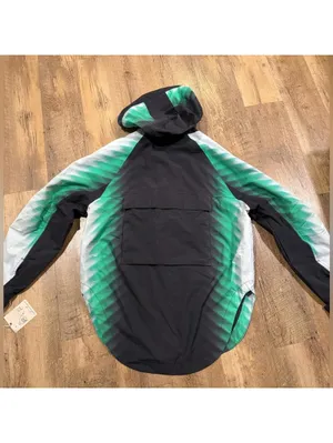 FP Movement Singin' in the Rain Printed Ski Snowboard Jacket in Alien Combo XS thumbnail 4
