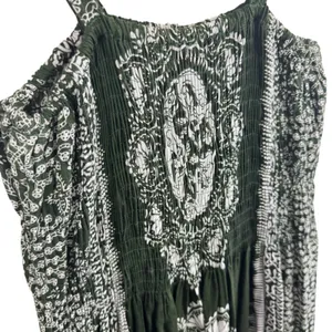 Urban Celt One Size Maxi Dress‎ Dark Green White Smocked Bodice Rayon Sundress thumbnail 3