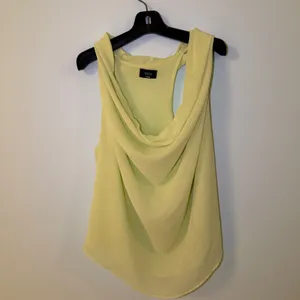 VICI Cowl Neck Tank Top lime/Yellow Large Draped Sleeveless Blouse Office thumbnail 2