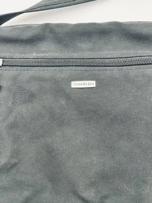 Travelon Anti Theft Classic Crossbody Bag Black RFID Blocking 11" x 9" Pockets thumbnail 2
