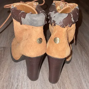 BCBGeneration Martin’s Combat Boots Size 10M thumbnail 7