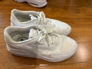 Nike air shoes  thumbnail 1