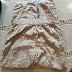 Divided H&M Pants thumbnail 1