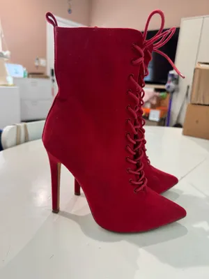 Red Heels Size 7.5 thumbnail 2