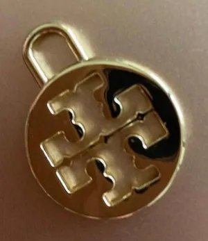 Tory Burch Gold Logo Charm‎ thumbnail 1
