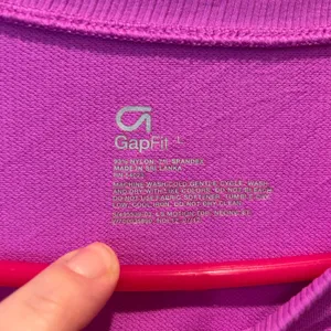 GapFit Womens Long Sleeve Athletic Top Purple Thumbholes Size L Athletic Running thumbnail 6