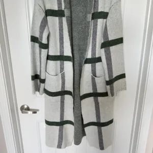 Cyrus Women’s Medium Gray ‎Open Front long Coatigan Cabincore Preppy Cottagecore thumbnail 8