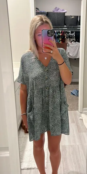 Dress thumbnail 1
