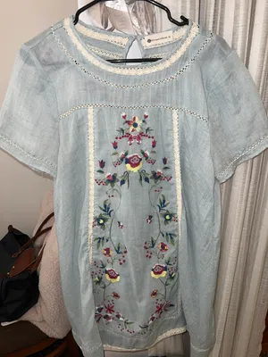 Dress thumbnail 1
