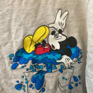 FINAL MARKDOWN Mickey unlimited short sleeved tee small thumbnail 3