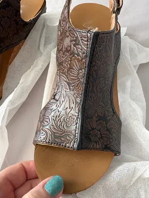 Very G Willow Sandals/Shoes Wedge 7.5 thumbnail 2