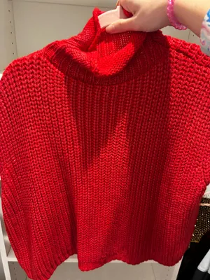 size medium sweaters Multiple thumbnail 2