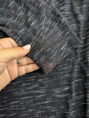 Victoria's Secret PINK Gray Long Sleeve Thin Sweatshirt Size M thumbnail 3