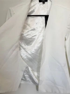 Lulus NWT Voguish Charm White Split Sleeve Blazer Cape - Size: Medium *flaw thumbnail 5