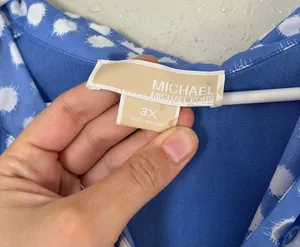 🦋 Michael Michael Kors Blue White Polka Dot Button Down Tie Blouse Casual thumbnail 2