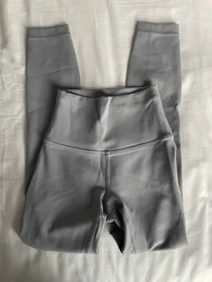 Lululemon leggings thumbnail 2
